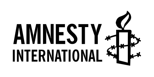 Logo van Amnesty International, waarbij links de naam staat en rechts een getekende kaars met prikkeldraad eromheen.