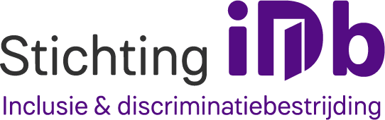 Logo van de Stichting iDb, waarbij op de eerste regel de tekst Stichting iDb staat en op de tweede regel inclusie en discriminatiebestrijding.